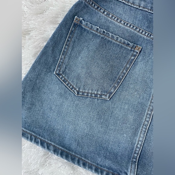 Light-Wash Denim Mini Skirt - Picture 3 of 5